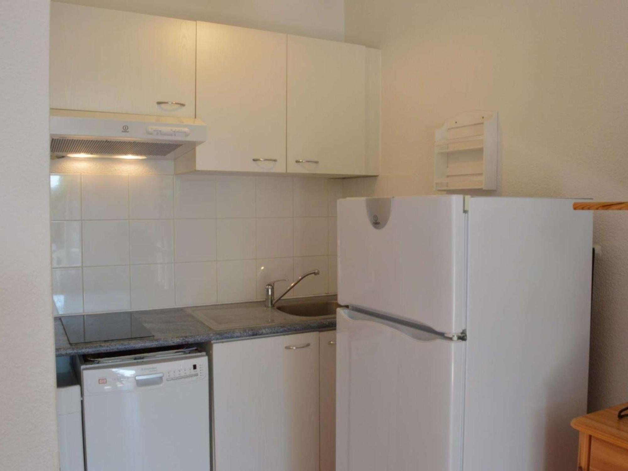 Pavillon A Narbonne Plage, 6 Couchages, Terrasse, A 300M De La Plage, Parking, Menage Inclus - Fr-1-229B-24 Экстерьер фото